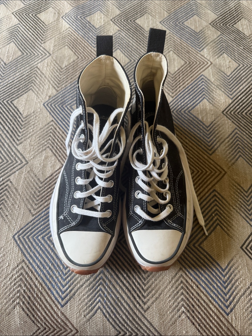 run star hike platform canvas converse